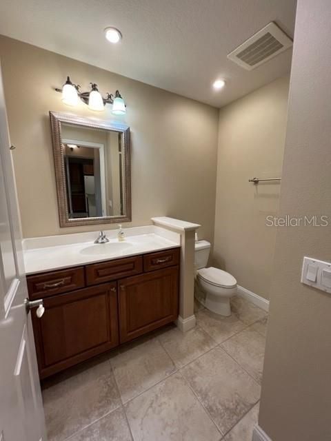 For Rent: $2,650 (2 beds, 2 baths, 1762 Square Feet)