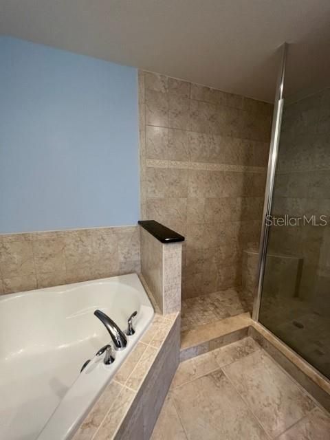 For Rent: $2,650 (2 beds, 2 baths, 1762 Square Feet)