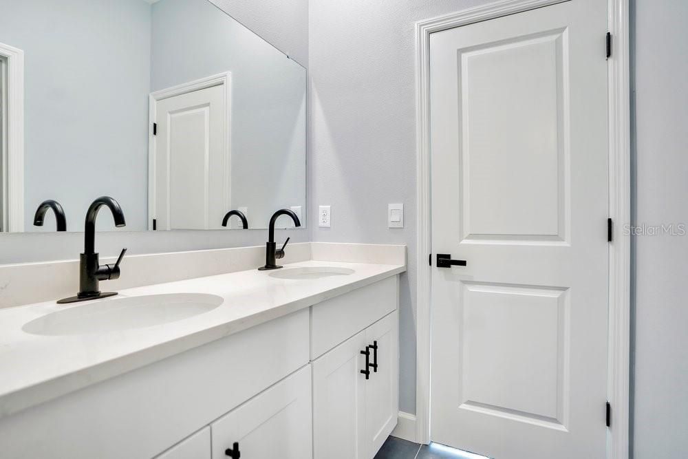 На продажу: $589,900 (4 спален, 3 ванн, 2787 Квадратных фут)