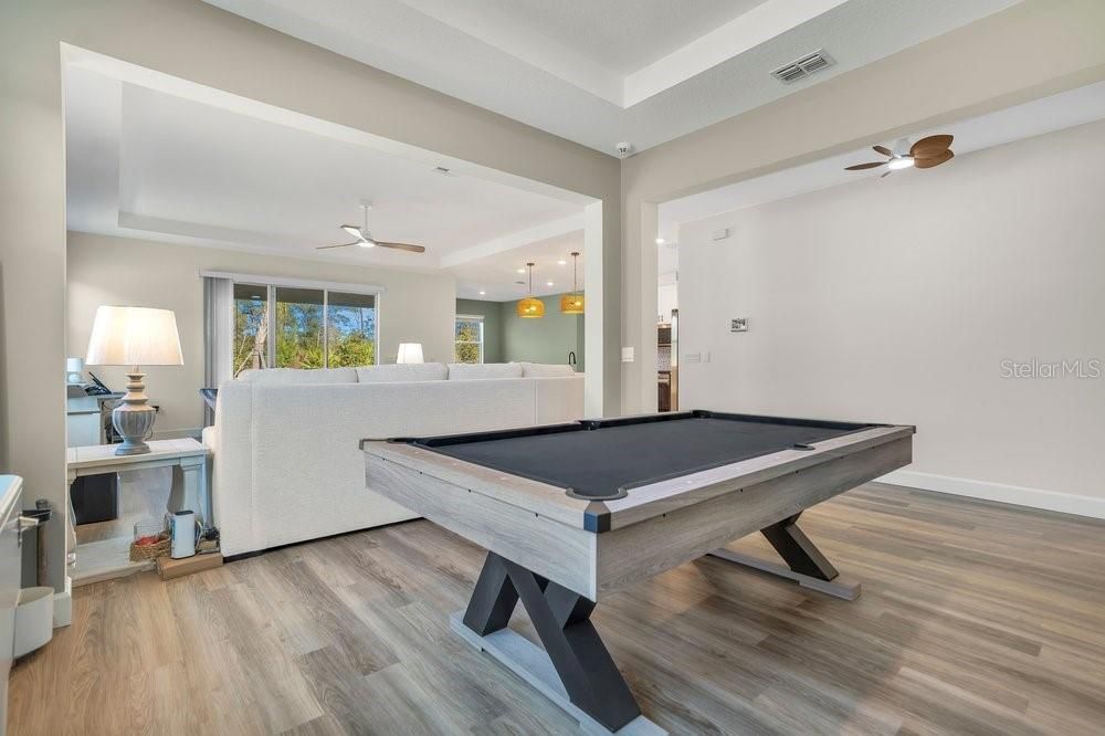 На продажу: $589,900 (4 спален, 3 ванн, 2787 Квадратных фут)