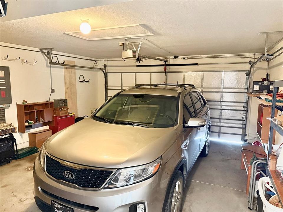 合同活跃: $239,900 (3 贝兹, 2 浴室, 1236 平方英尺)