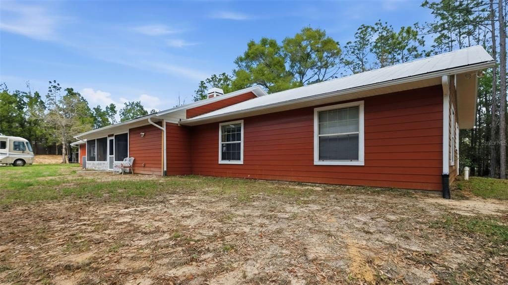 На продажу: $449,900 (3 спален, 2 ванн, 1968 Квадратных фут)