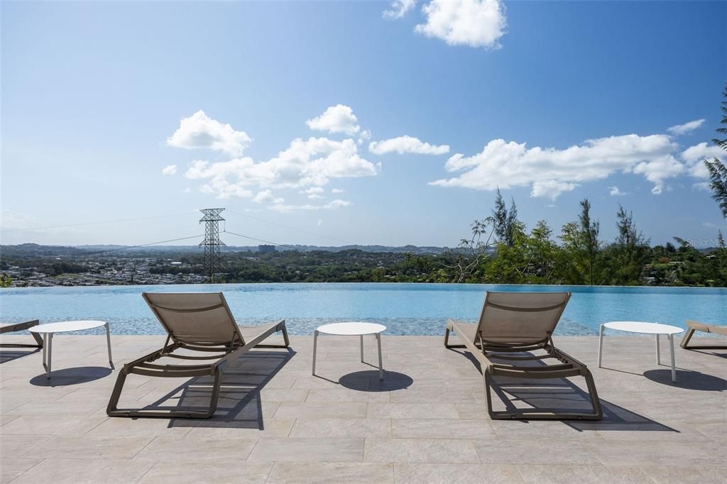 Active With Contract: $899,000 (4 beds, 2 baths, 2529 Square Feet)