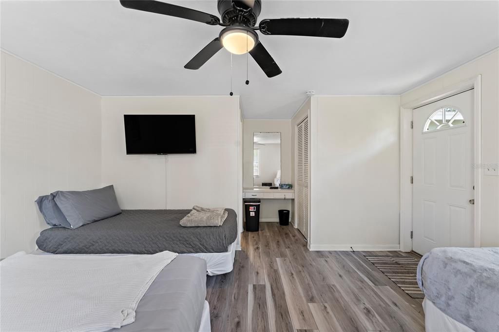 En Venta: $175,000 (2 camas, 2 baños, 863 Pies cuadrados)