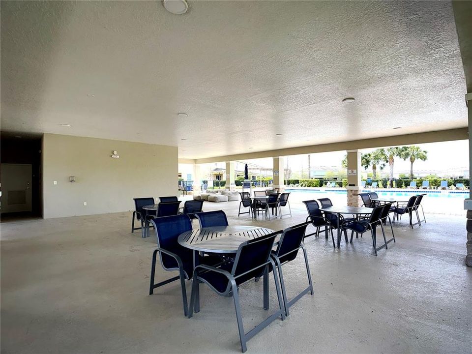 Active With Contract: $1,850 (3 beds, 2 baths, 1530 Square Feet)