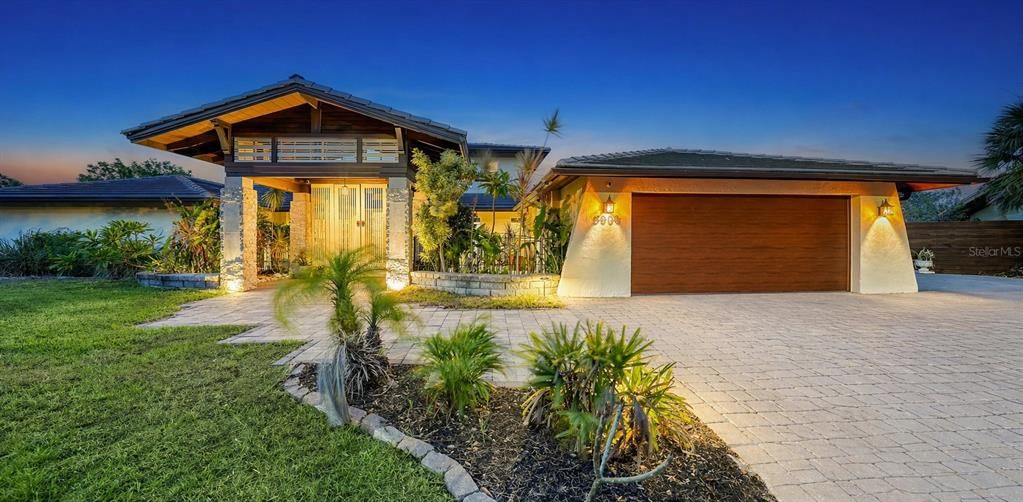 For Sale: $1,685,000 (4 beds, 4 baths, 2790 Square Feet)