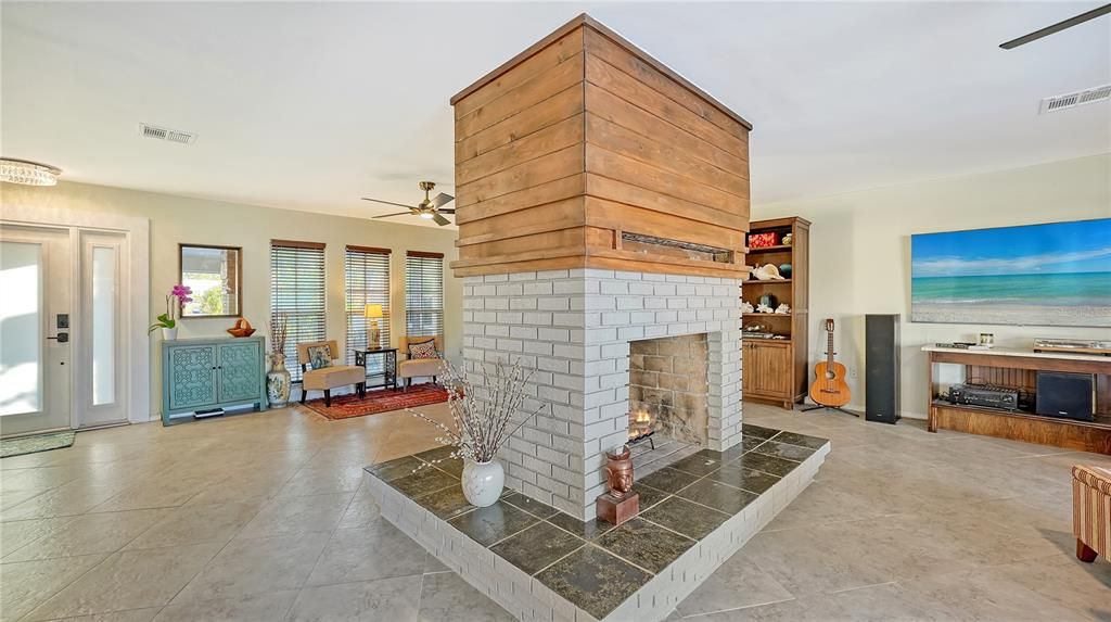 For Sale: $1,685,000 (4 beds, 4 baths, 2790 Square Feet)