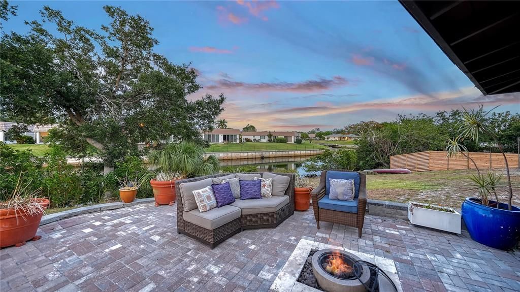 For Sale: $1,685,000 (4 beds, 4 baths, 2790 Square Feet)