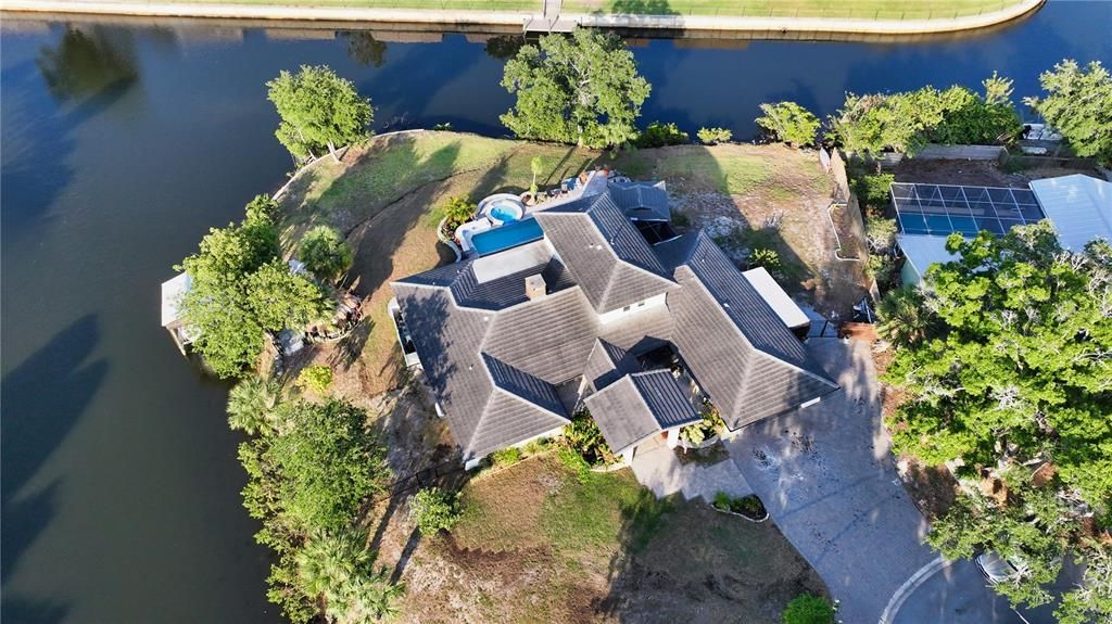 For Sale: $1,685,000 (4 beds, 4 baths, 2790 Square Feet)