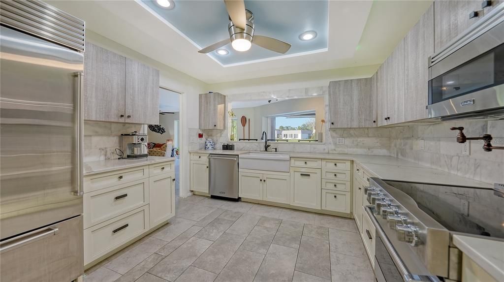 For Sale: $1,685,000 (4 beds, 4 baths, 2790 Square Feet)