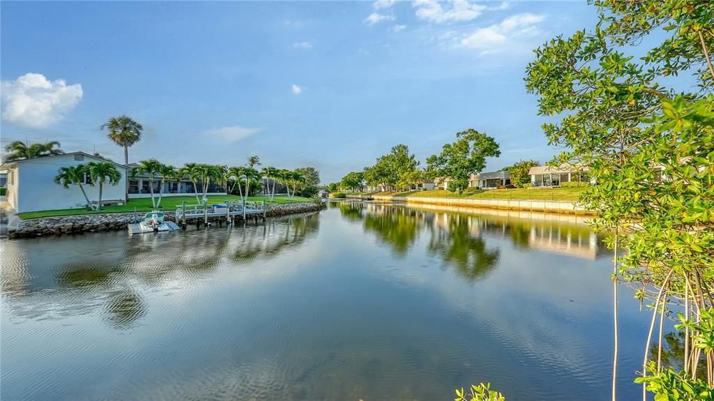 For Sale: $1,685,000 (4 beds, 4 baths, 2790 Square Feet)