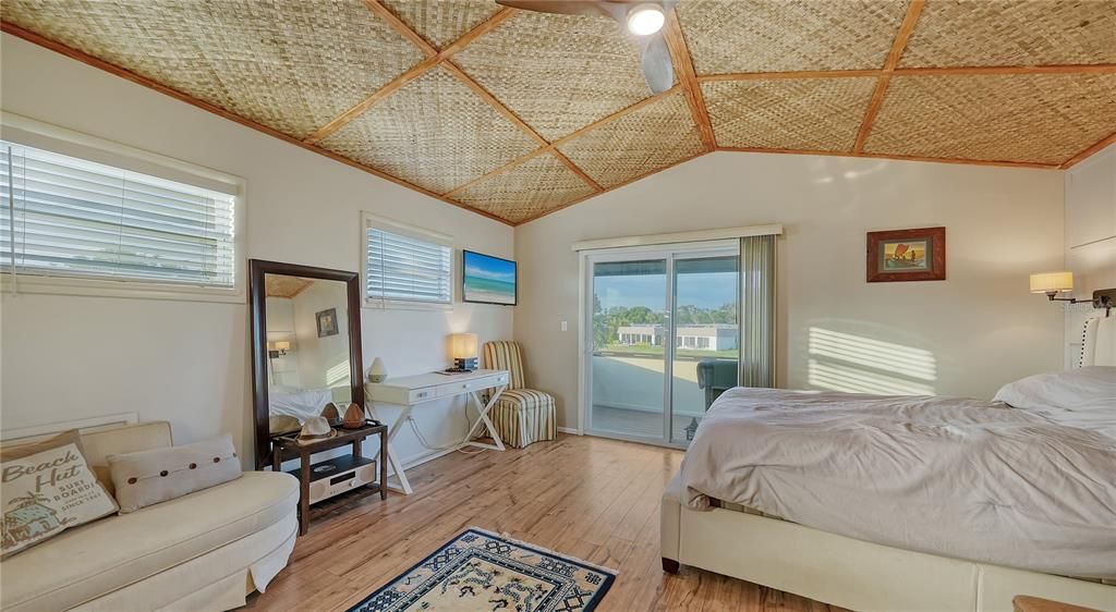 For Sale: $1,685,000 (4 beds, 4 baths, 2790 Square Feet)
