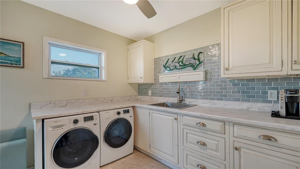 For Sale: $1,685,000 (4 beds, 4 baths, 2790 Square Feet)