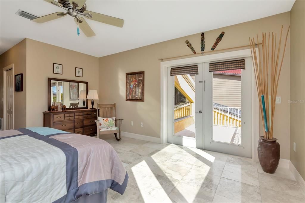 For Sale: $1,675,000 (3 beds, 3 baths, 2978 Square Feet)