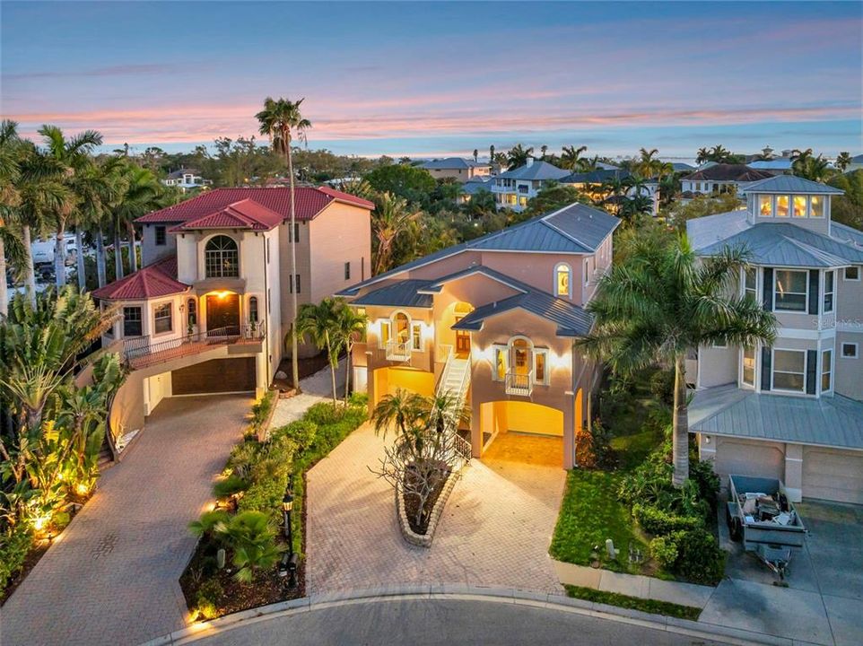 For Sale: $1,675,000 (3 beds, 3 baths, 2978 Square Feet)