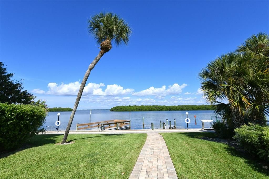 Active With Contract: $535,000 (2 beds, 2 baths, 1376 Square Feet)