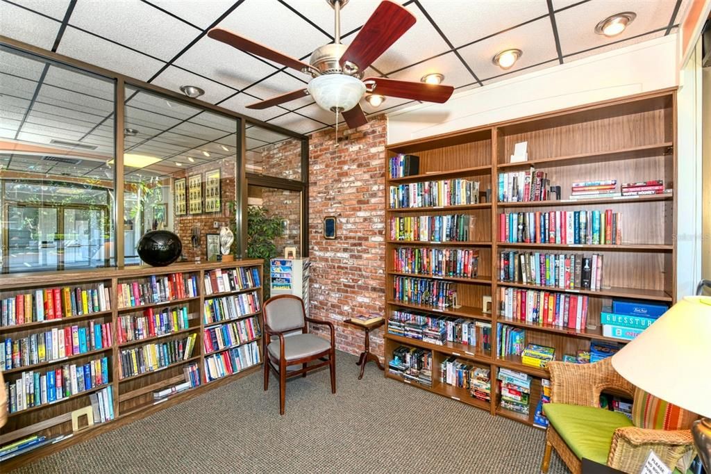 Active With Contract: $535,000 (2 beds, 2 baths, 1376 Square Feet)