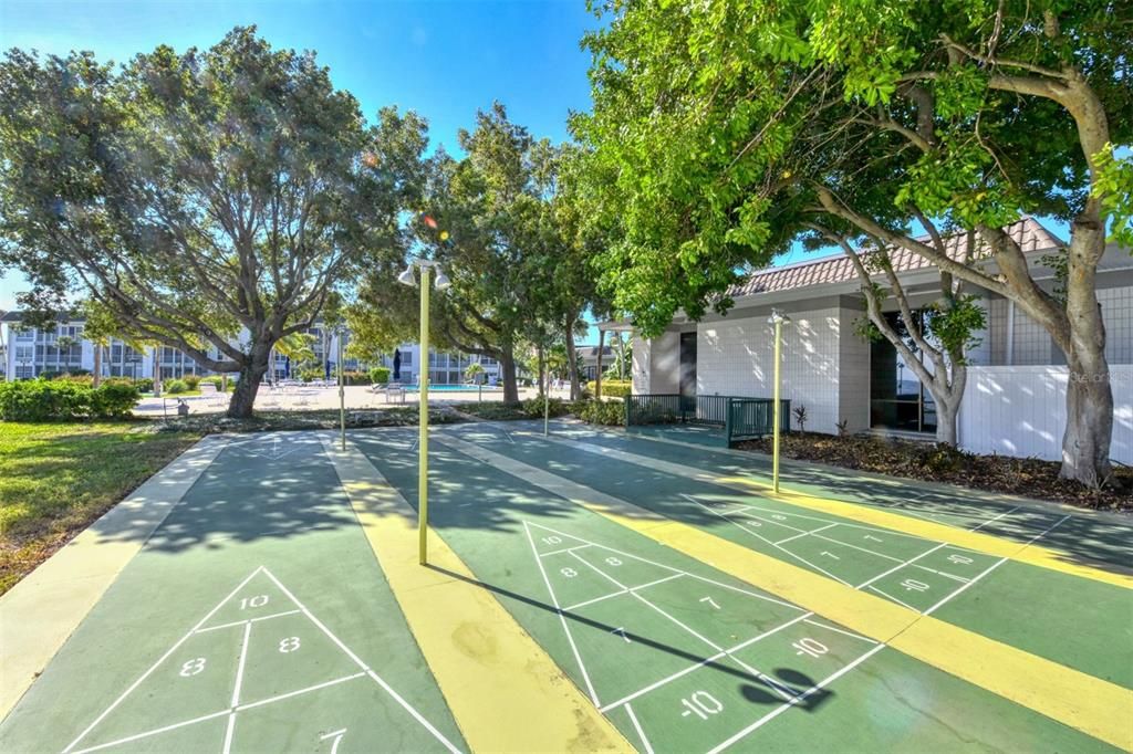 Active With Contract: $535,000 (2 beds, 2 baths, 1376 Square Feet)