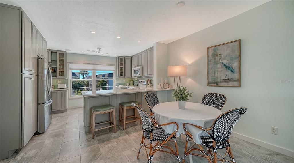 Active With Contract: $535,000 (2 beds, 2 baths, 1376 Square Feet)