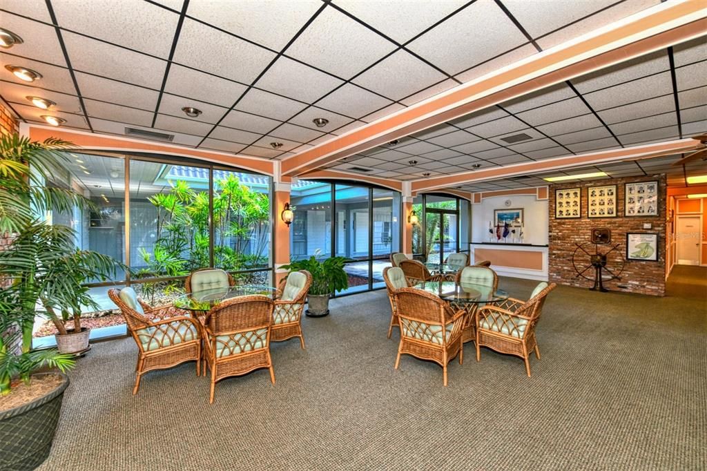 Active With Contract: $535,000 (2 beds, 2 baths, 1376 Square Feet)
