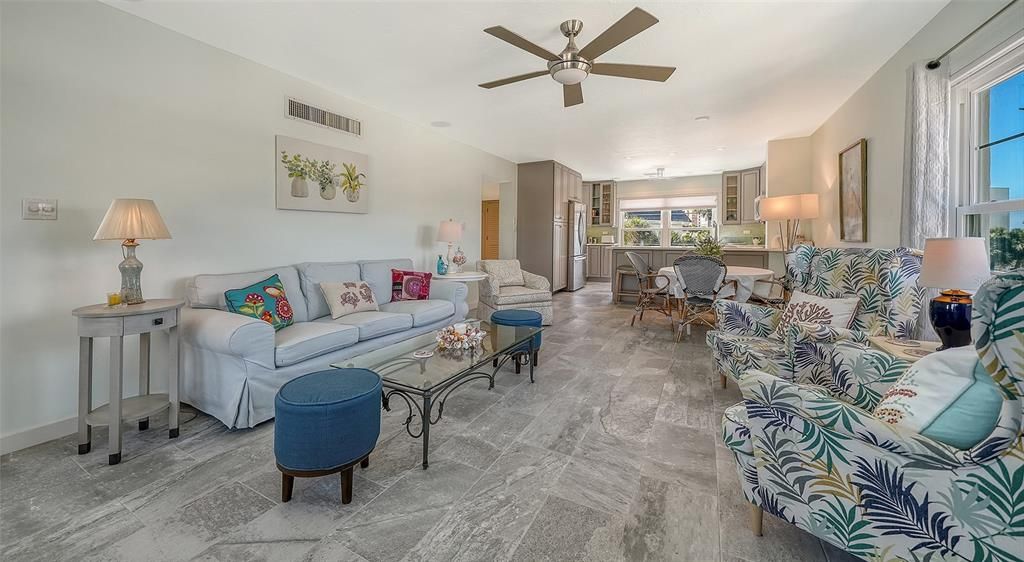 Active With Contract: $535,000 (2 beds, 2 baths, 1376 Square Feet)