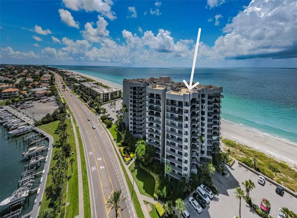 For Sale: $995,000 (2 beds, 2 baths, 1670 Square Feet)