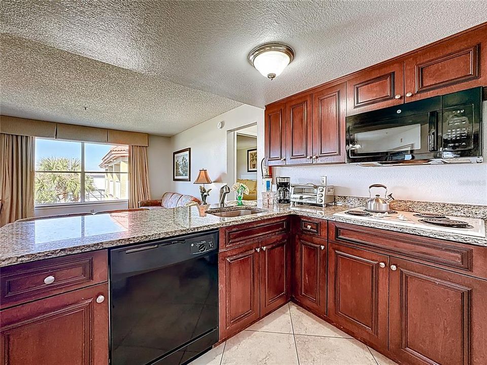 En Venta: $109,900 (2 camas, 2 baños, 806 Pies cuadrados)