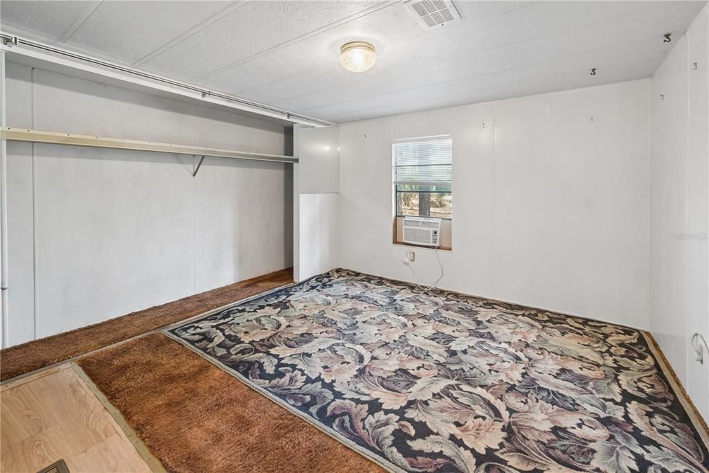 待售: $145,000 (2 贝兹, 2 浴室, 924 平方英尺)