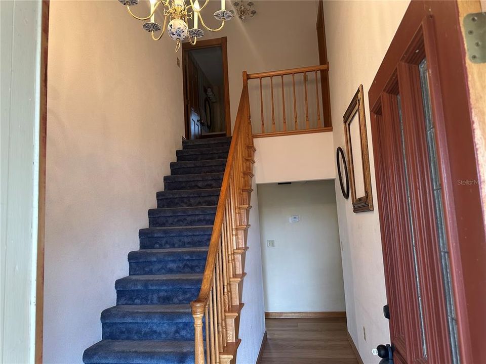 En Venta: $649,000 (4 camas, 3 baños, 2096 Pies cuadrados)