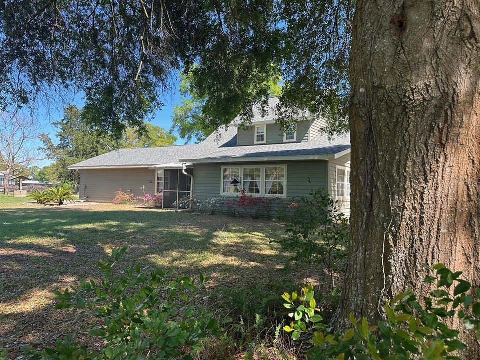 En Venta: $649,000 (4 camas, 3 baños, 2096 Pies cuadrados)