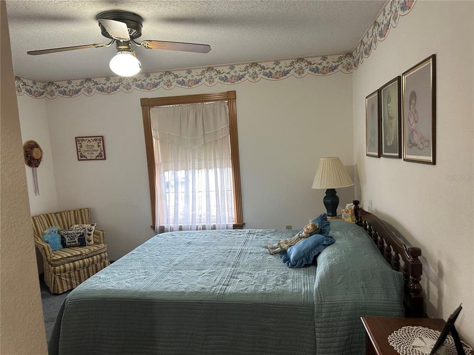 En Venta: $649,000 (4 camas, 3 baños, 2096 Pies cuadrados)