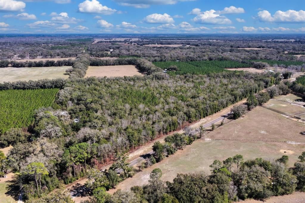 На продажу: $476,000 (28.00 acres)