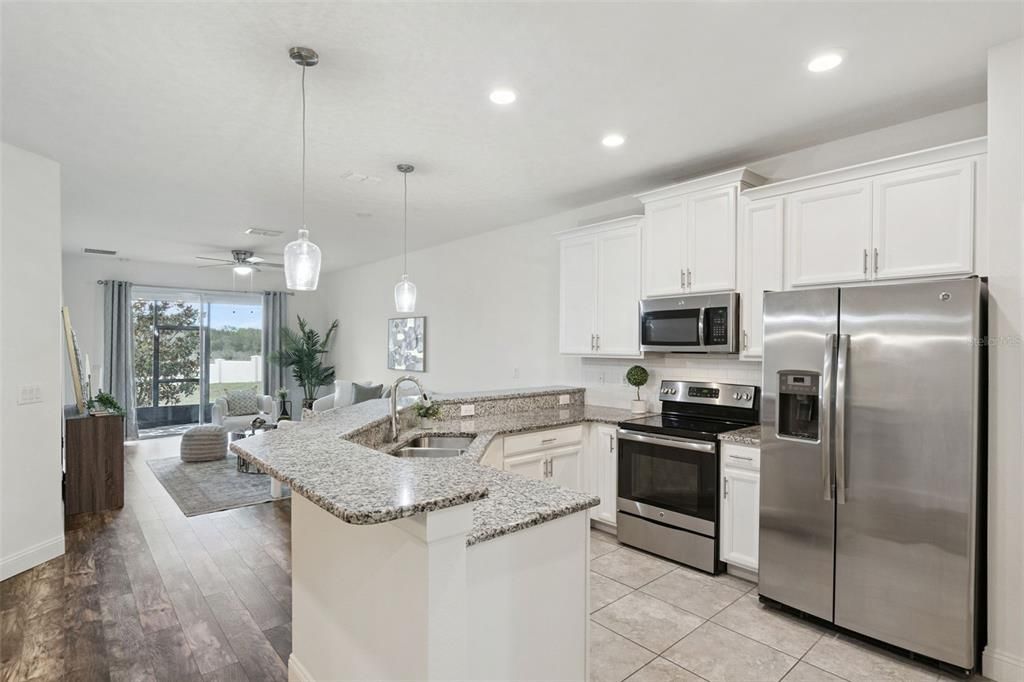 For Sale: $299,000 (2 beds, 2 baths, 1374 Square Feet)