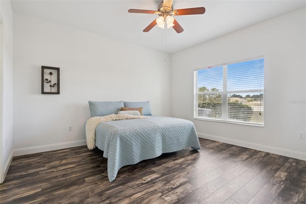 For Sale: $299,000 (2 beds, 2 baths, 1374 Square Feet)