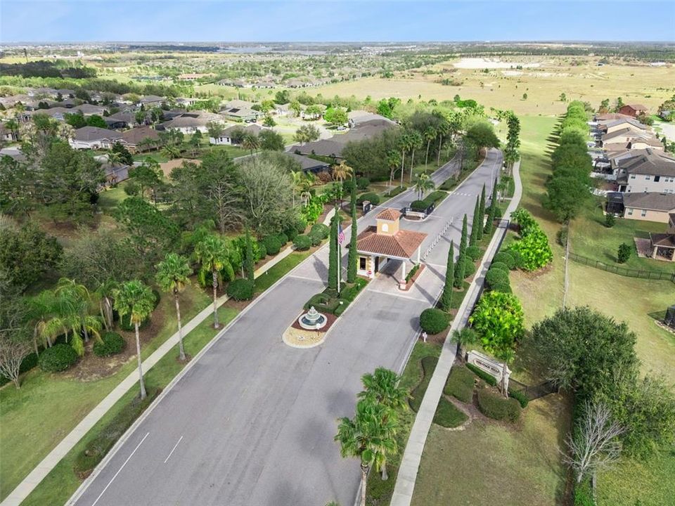 For Sale: $299,000 (2 beds, 2 baths, 1374 Square Feet)