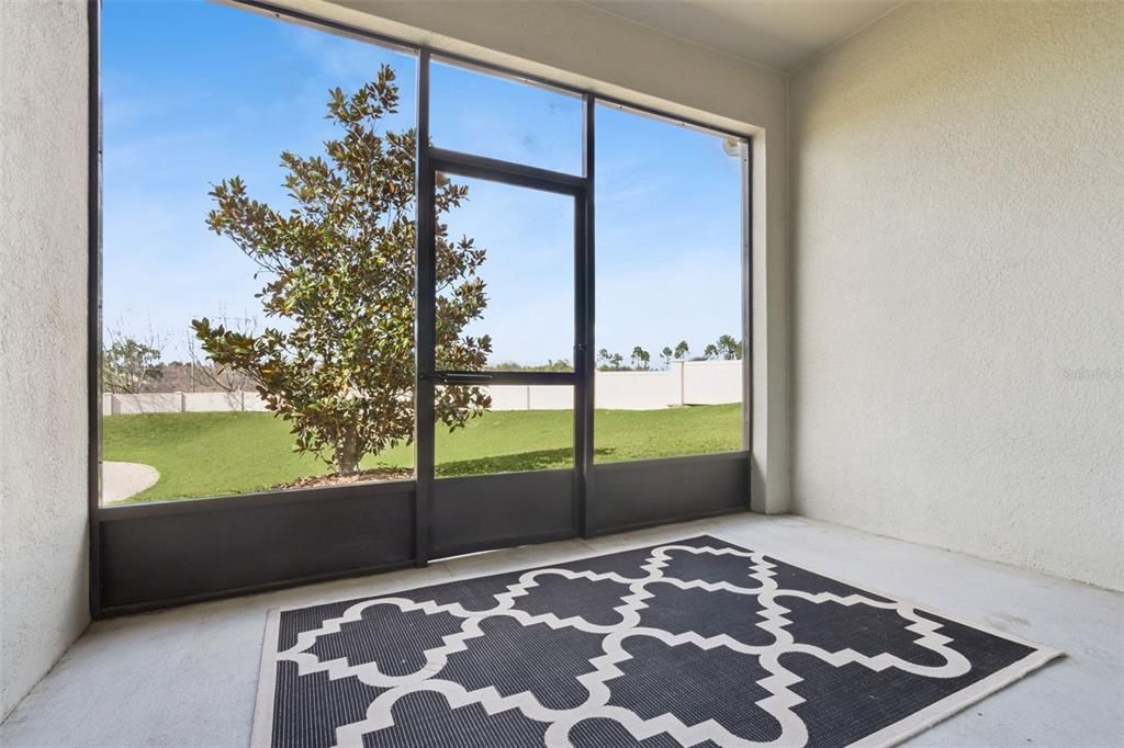 For Sale: $299,000 (2 beds, 2 baths, 1374 Square Feet)