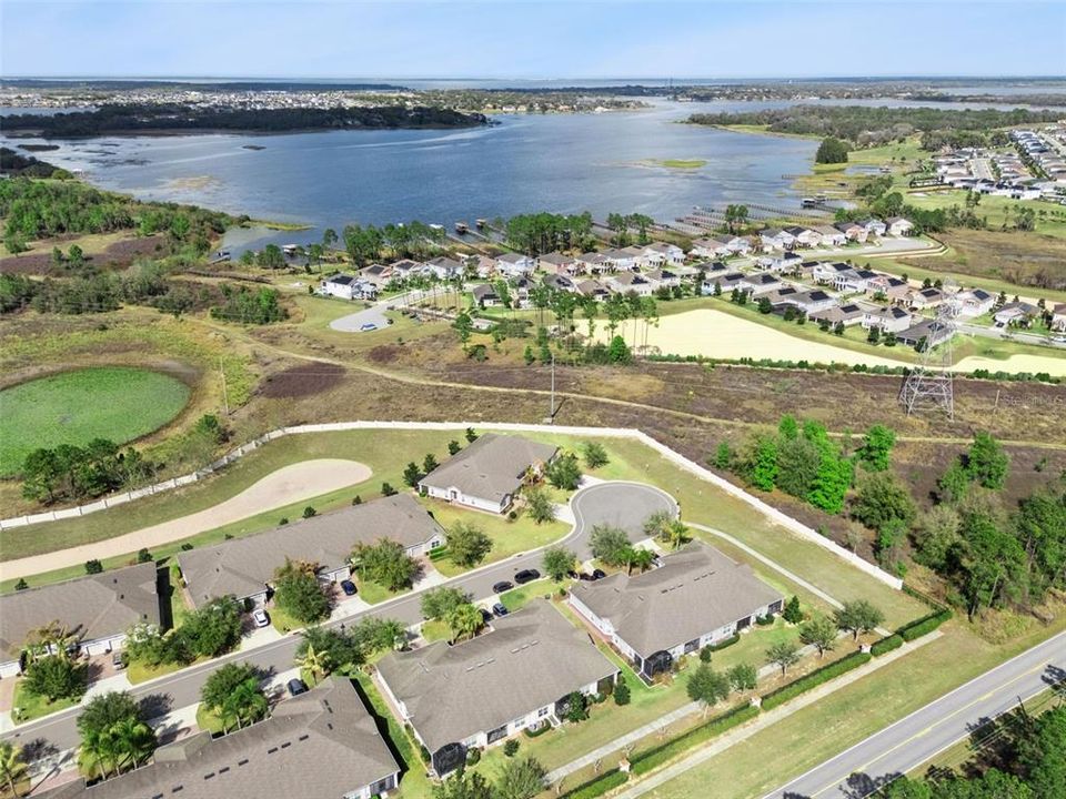 For Sale: $299,000 (2 beds, 2 baths, 1374 Square Feet)