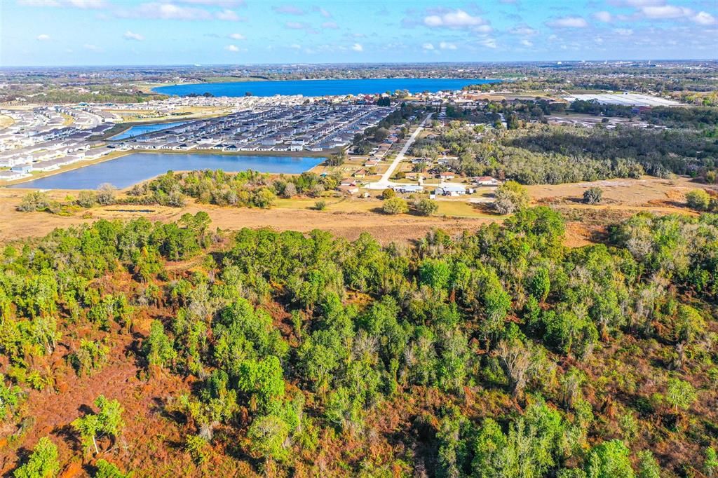 На продажу: $7,000 (1.01 acres)