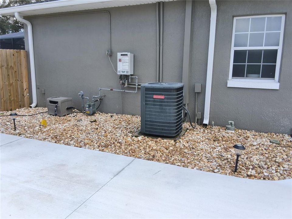 Active With Contract: $510,000 (4 beds, 2 baths, 1977 Square Feet)