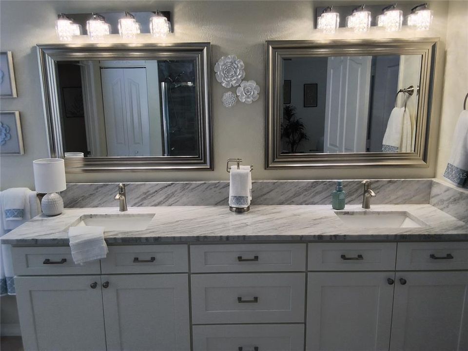 Active With Contract: $510,000 (4 beds, 2 baths, 1977 Square Feet)