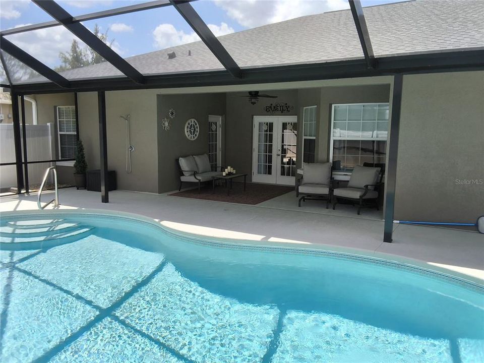 Active With Contract: $510,000 (4 beds, 2 baths, 1977 Square Feet)
