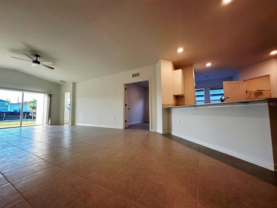 В аренду: $2,950 (4 спален, 3 ванн, 2109 Квадратных фут)