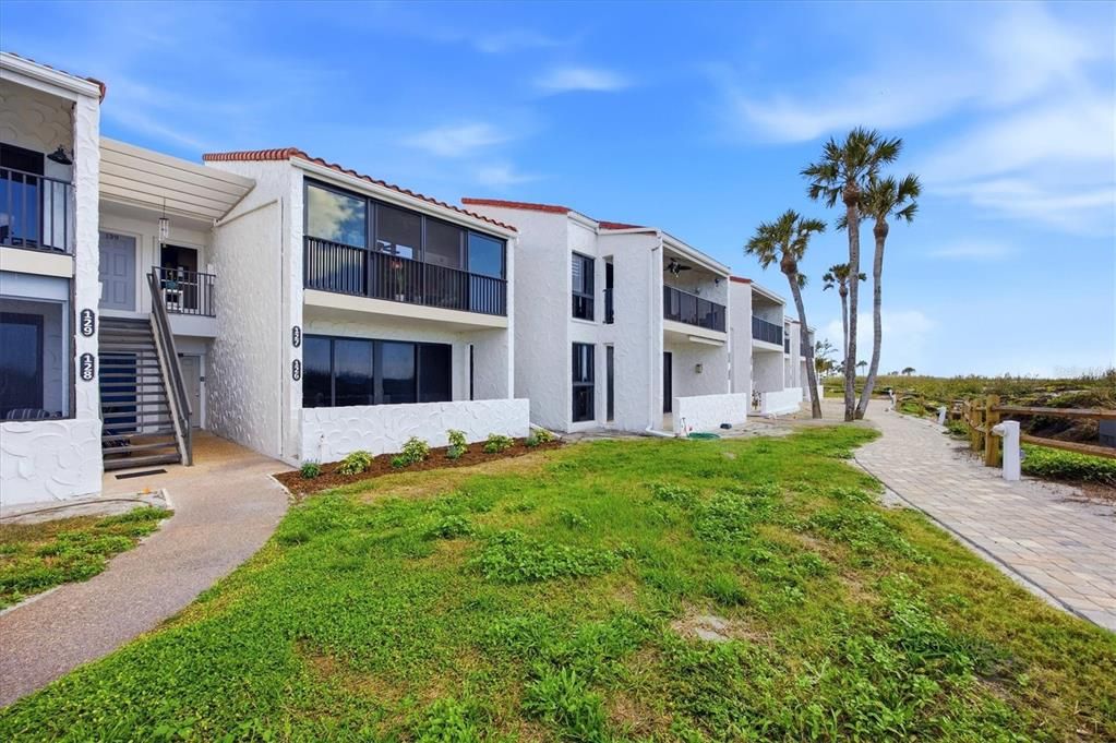 На продажу: $665,000 (2 спален, 2 ванн, 1331 Квадратных фут)