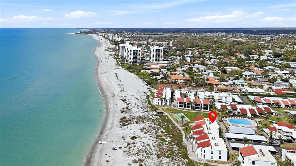 На продажу: $665,000 (2 спален, 2 ванн, 1331 Квадратных фут)