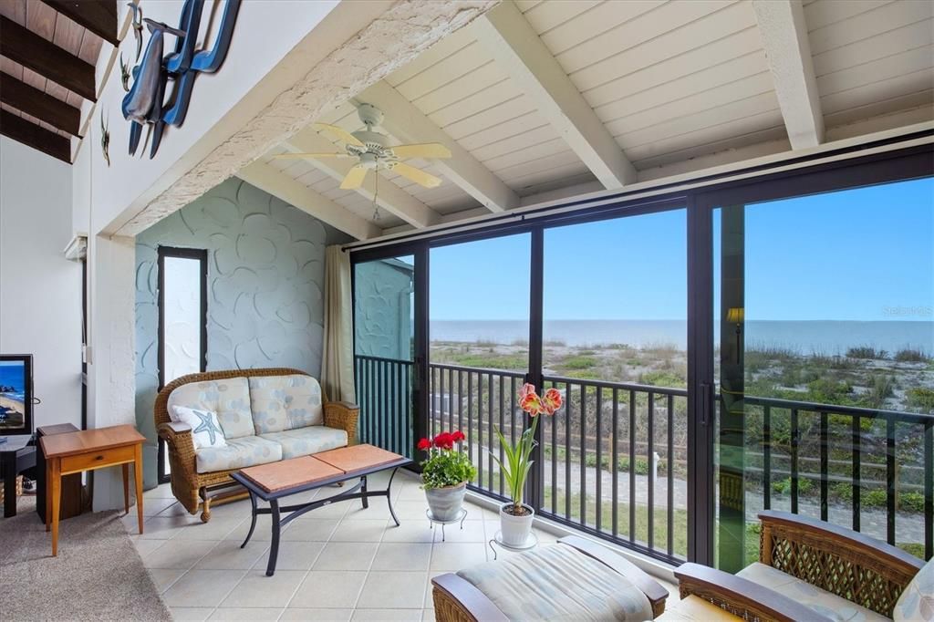 На продажу: $665,000 (2 спален, 2 ванн, 1331 Квадратных фут)