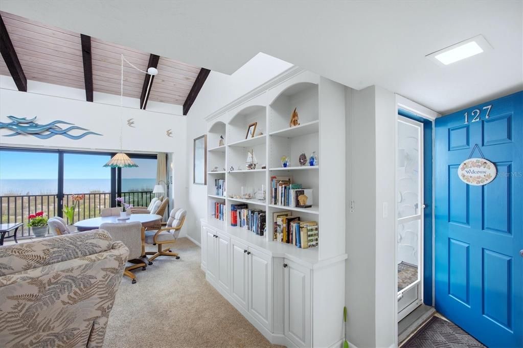 На продажу: $665,000 (2 спален, 2 ванн, 1331 Квадратных фут)