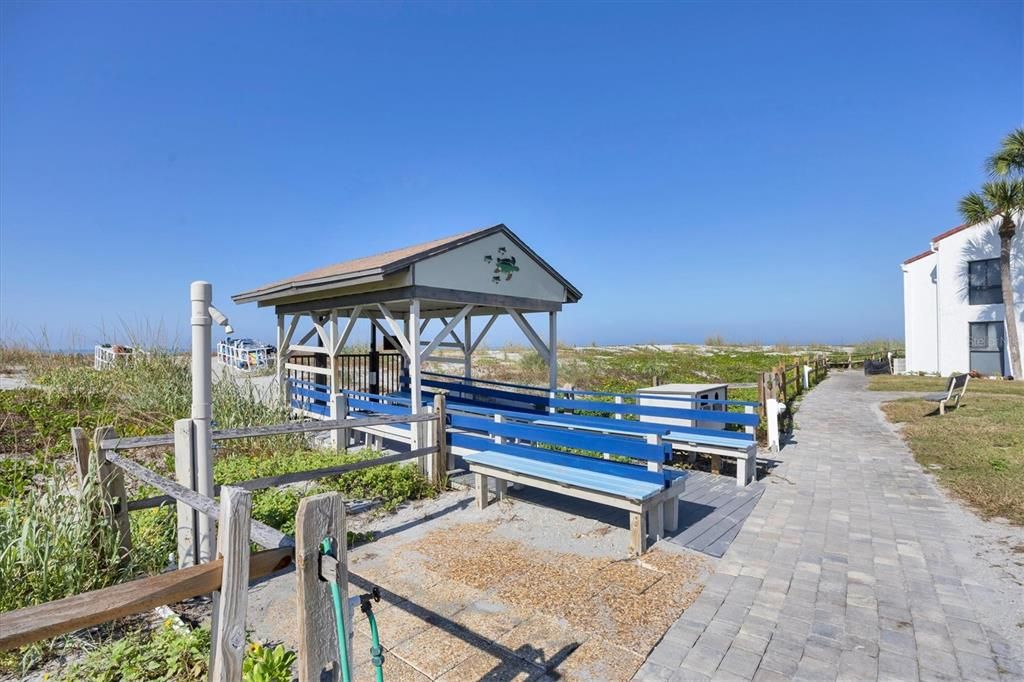 На продажу: $665,000 (2 спален, 2 ванн, 1331 Квадратных фут)