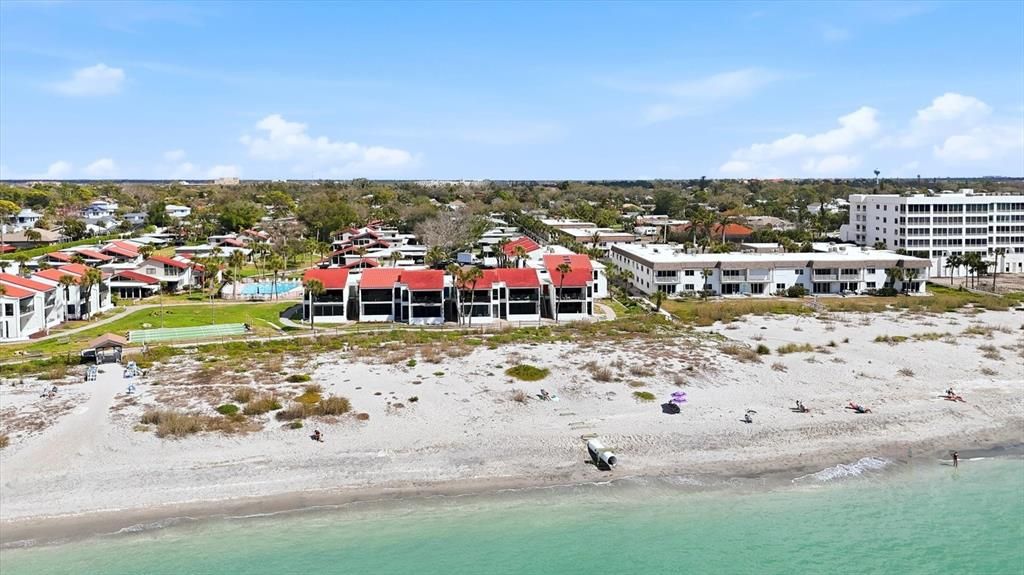 На продажу: $665,000 (2 спален, 2 ванн, 1331 Квадратных фут)