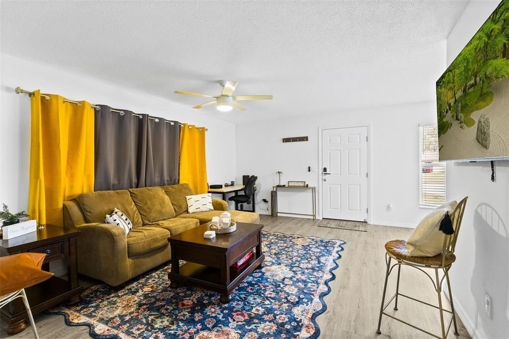 For Sale: $550,000 (4 beds, 0 baths, 2056 Square Feet)