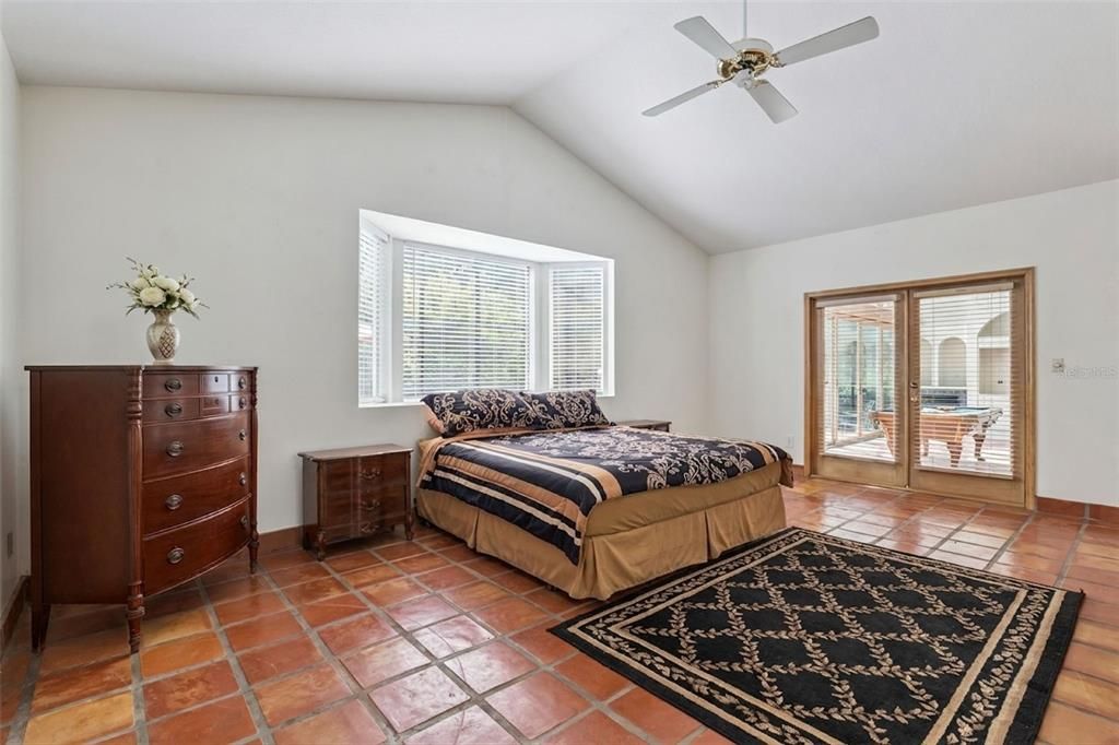 For Sale: $745,000 (4 beds, 3 baths, 3289 Square Feet)